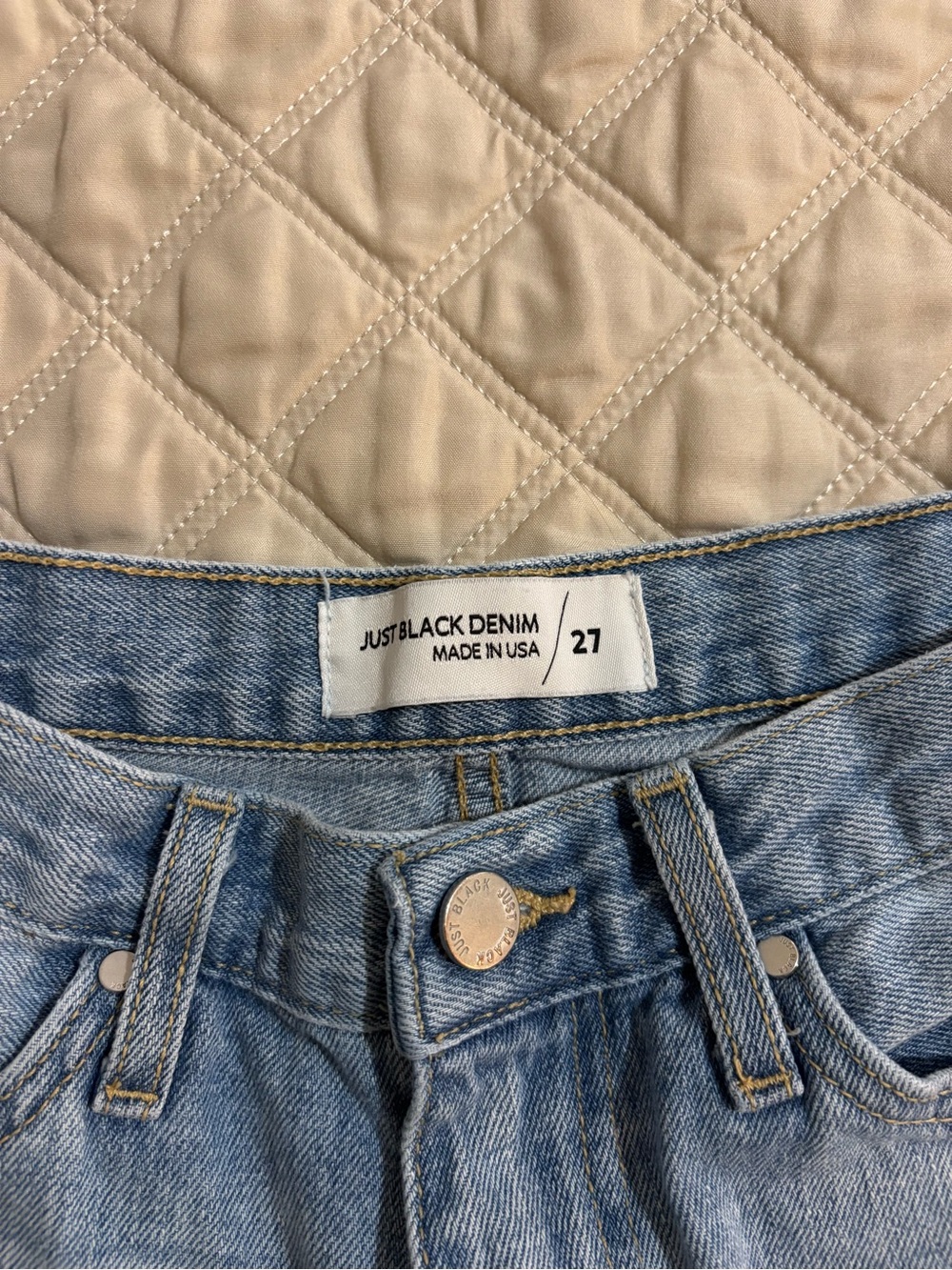 Just Black Women's Light Blue Distressed Straight Jeans - Picture 4 of 4
